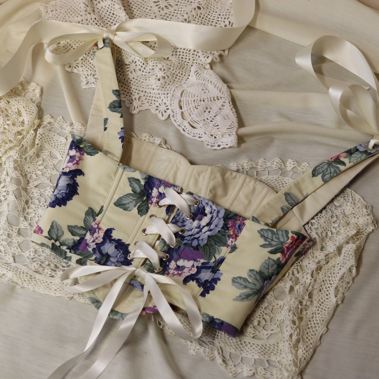 Le Corset Pivoine | Sur commande
